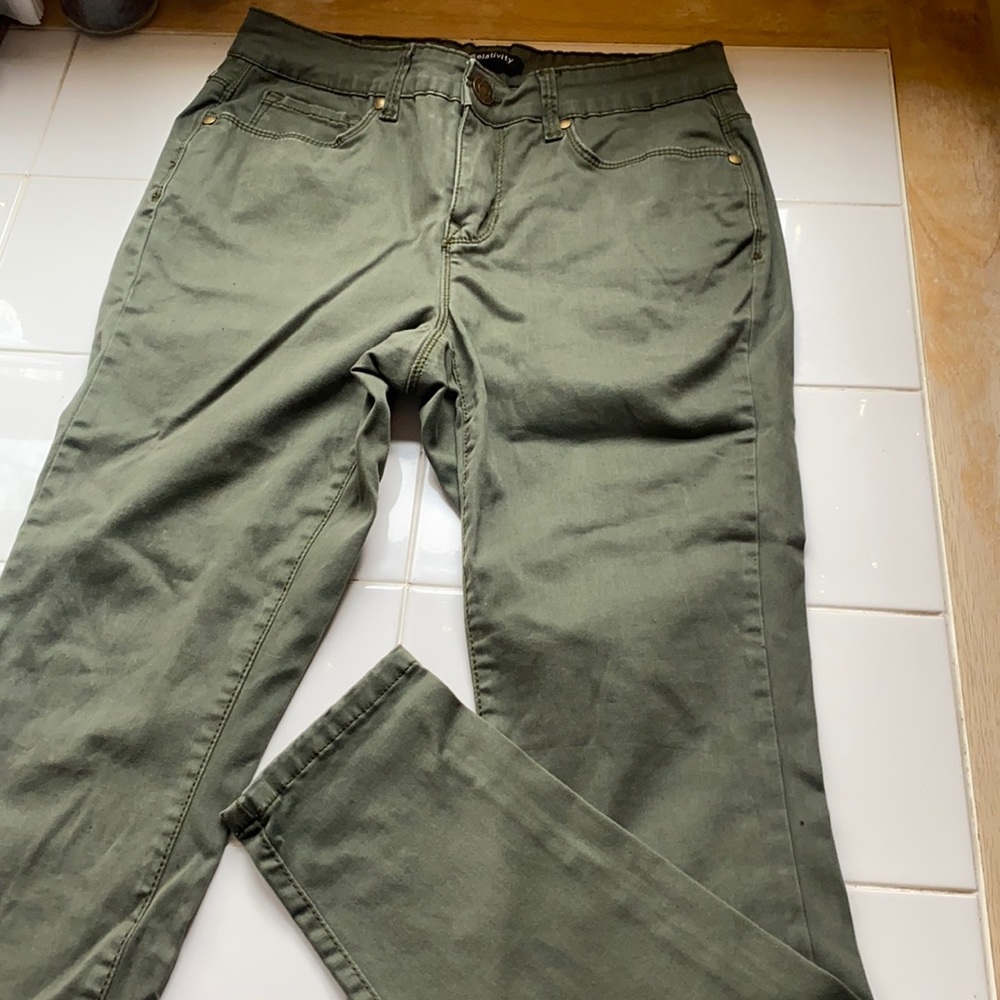 Olive Green jeans. Jeggings. Size 6. Skinny leg